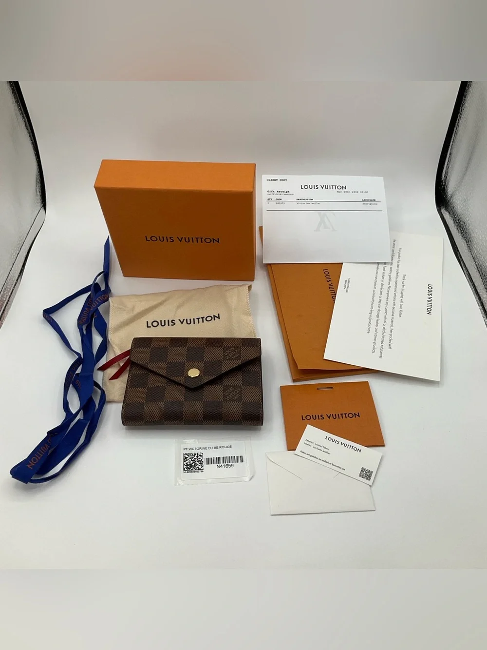 NWT Louis Vuitton Victorine Trifold Wallet Damier Ebene Rouge Interior N41659